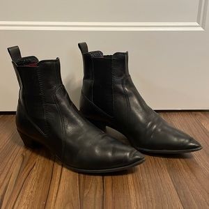 marc jacobs leather boots